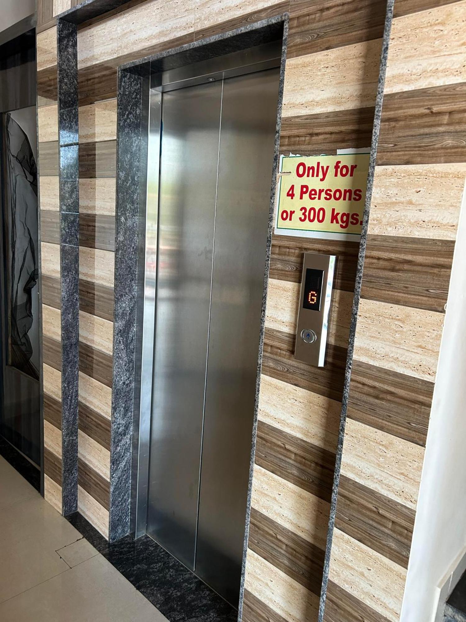 Hotel Aaba'S Gomantak Sawantwadi エクステリア 写真